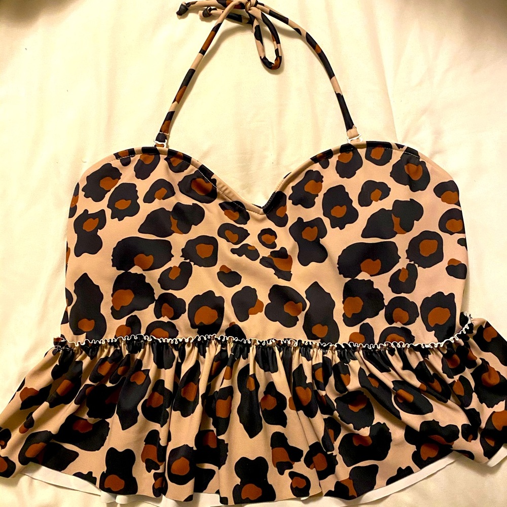 EUC Kortni Jeane Leopard Peplum!